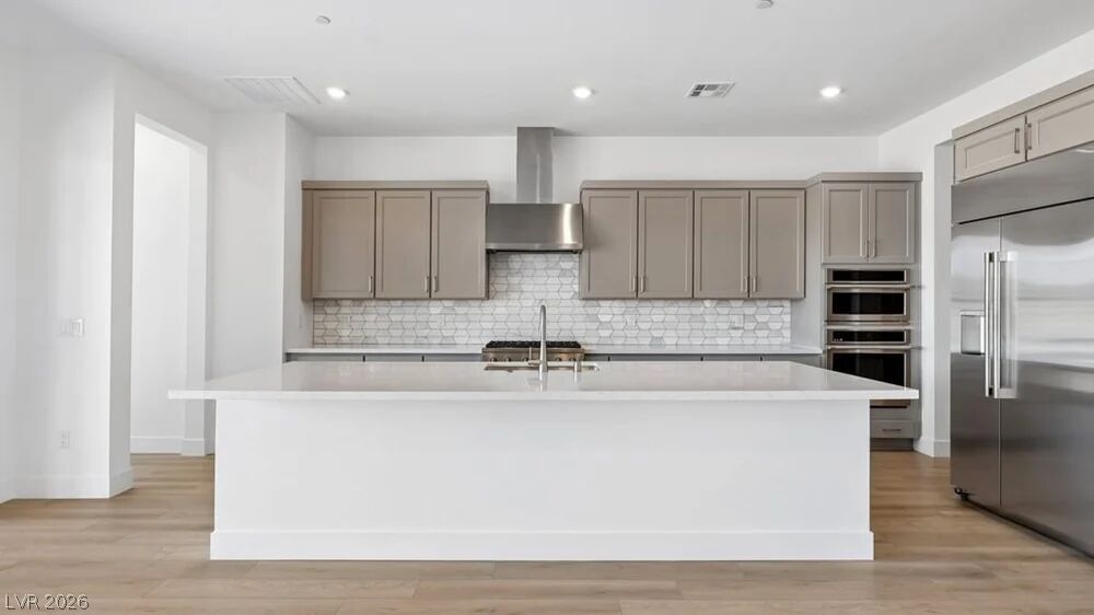 379 Tigullio Avenue Property Photo 2