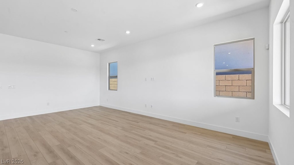 379 Tigullio Avenue Property Photo 33