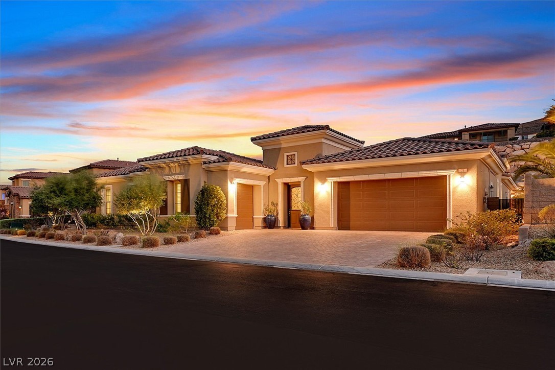 21 Grand Masters Drive Property Photo 3