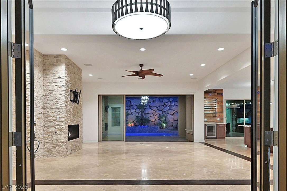 21 Grand Masters Drive Property Photo 6