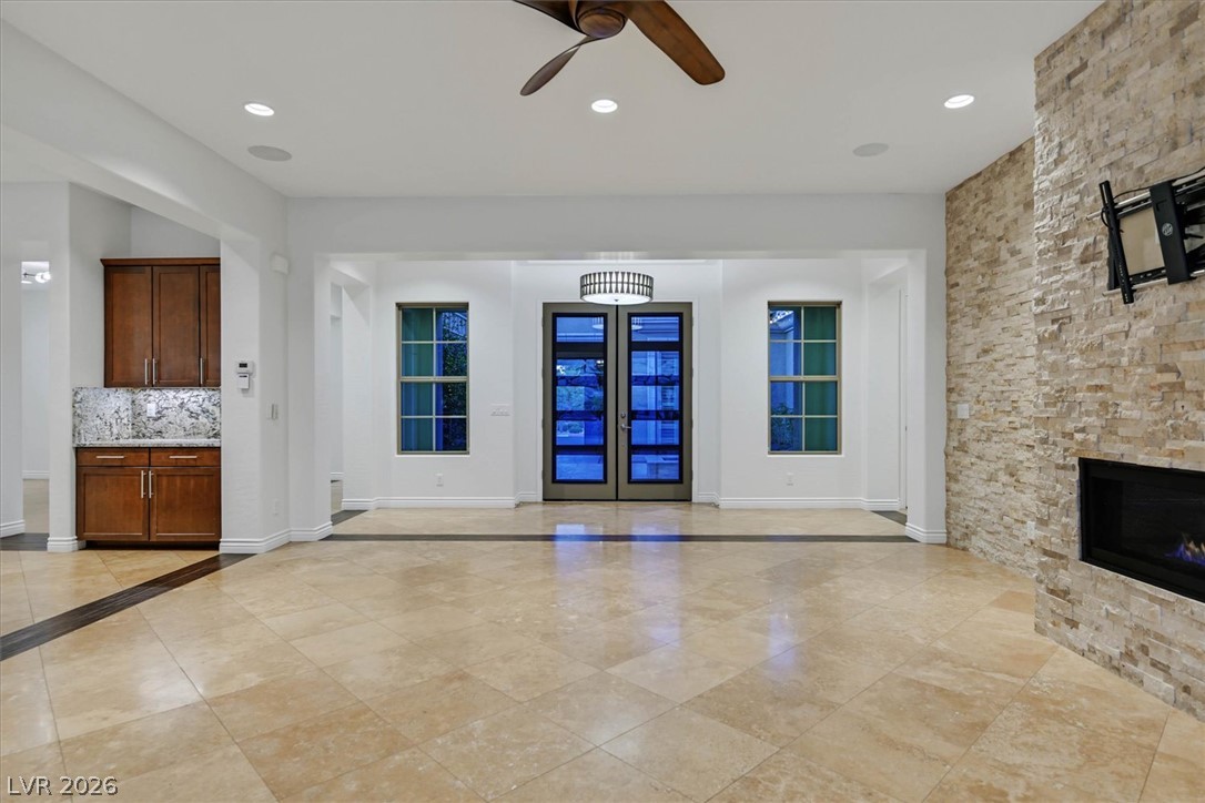 21 Grand Masters Drive Property Photo 8