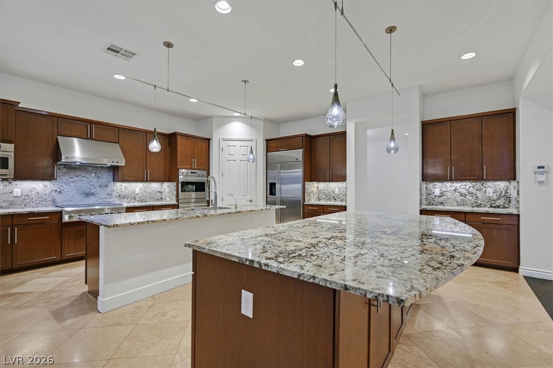 21 Grand Masters Drive Property Photo 16