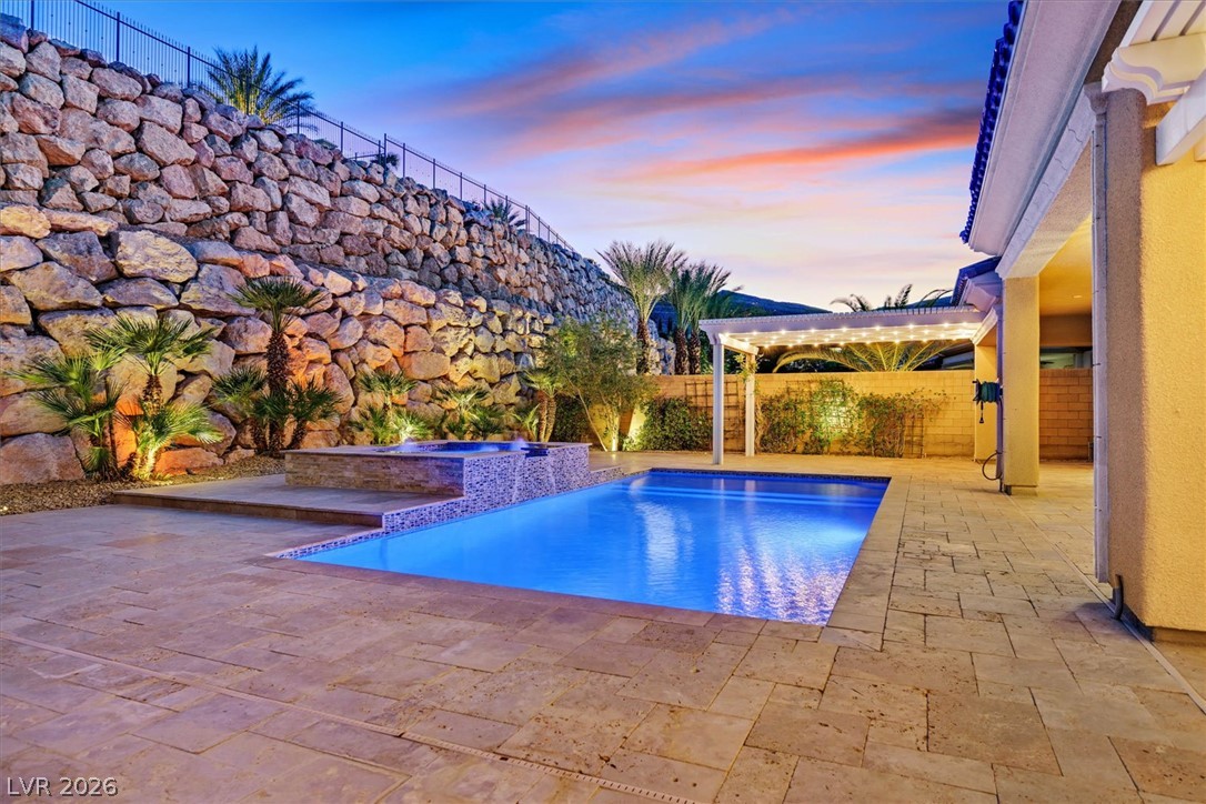 21 Grand Masters Drive Property Photo 58