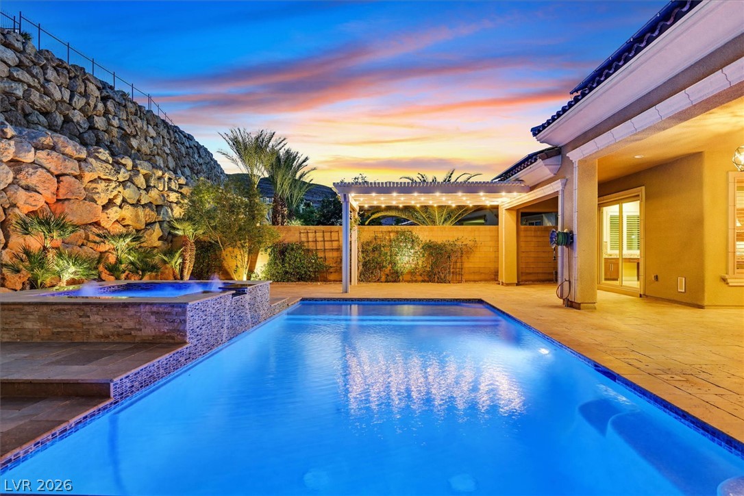 21 Grand Masters Drive Property Photo 59