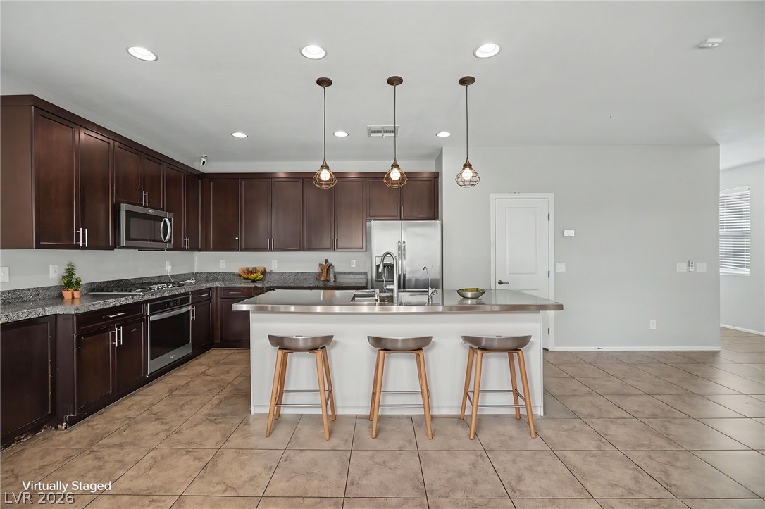 5731 Sedona Springs Street Property Photo 12