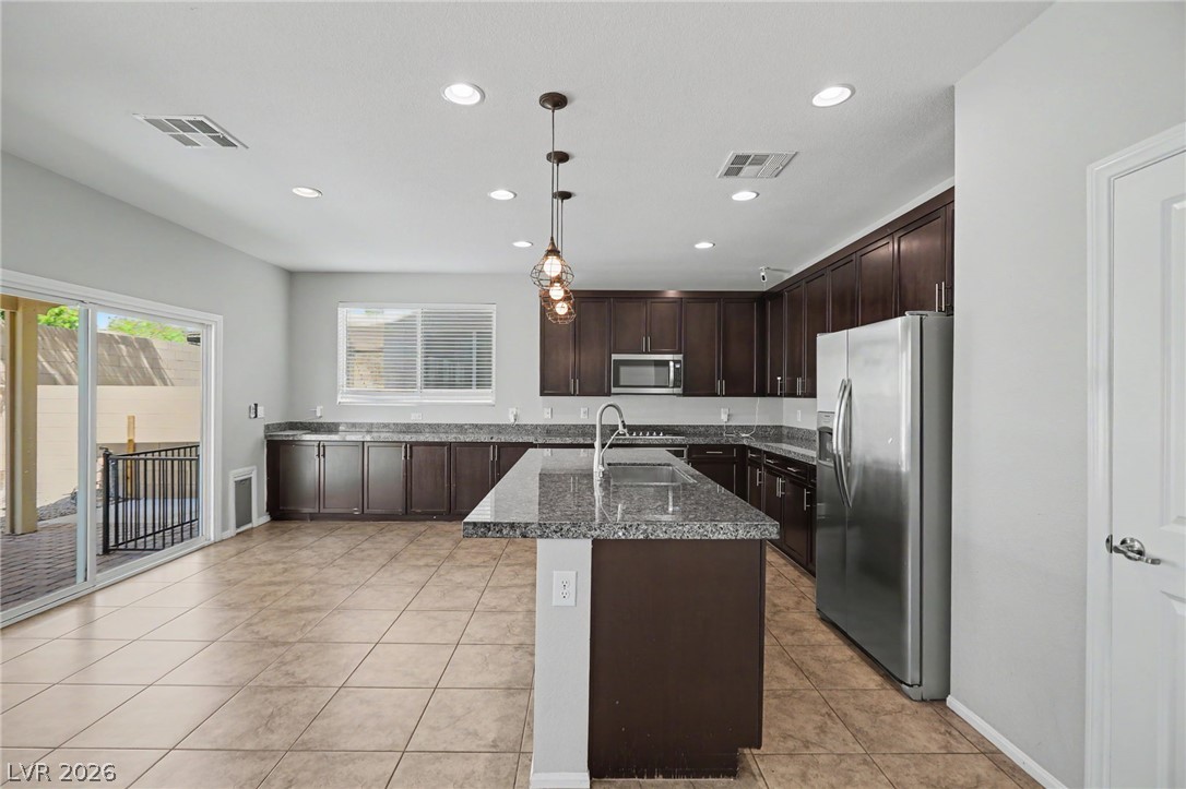 5731 Sedona Springs Street Property Photo 13