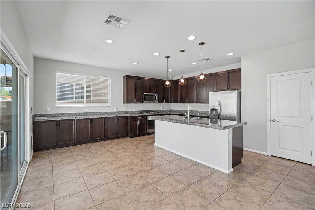 5731 Sedona Springs Street Property Photo 14