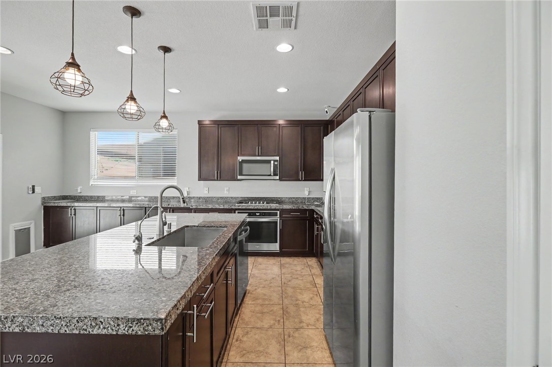 5731 Sedona Springs Street Property Photo 16