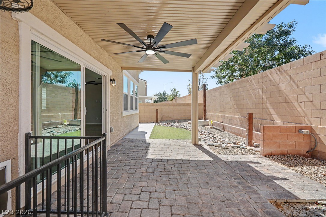 5731 Sedona Springs Street Property Photo 18