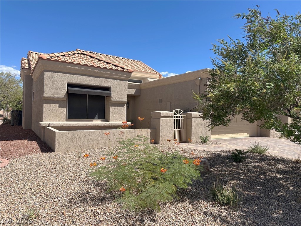 2428 Desert Butte Drive Property Photo 1