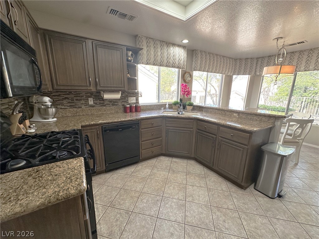 2428 Desert Butte Drive Property Photo 5