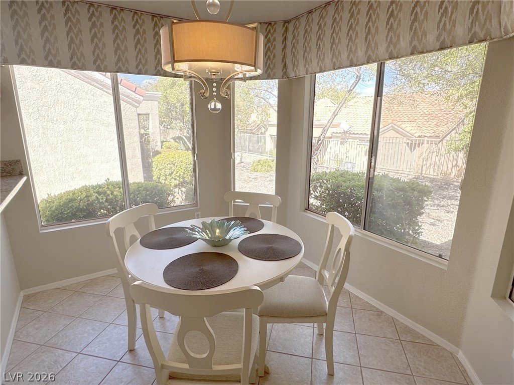 2428 Desert Butte Drive Property Photo 8