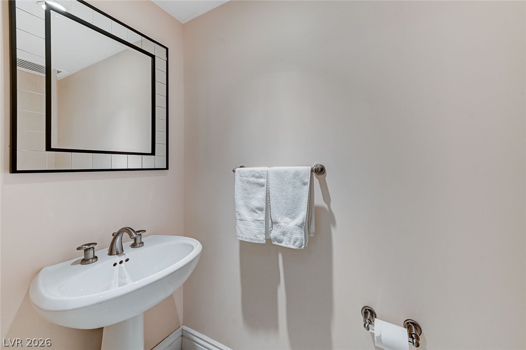 2777 Paradise Road 603 Property Photo 28