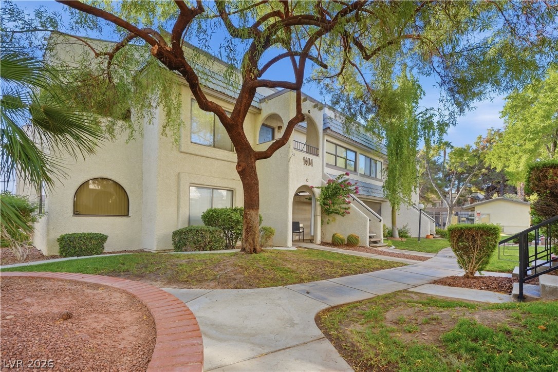 1404 Santa Margarita Street H Property Photo 1