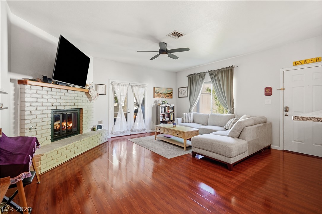 1404 Santa Margarita Street H Property Photo 8