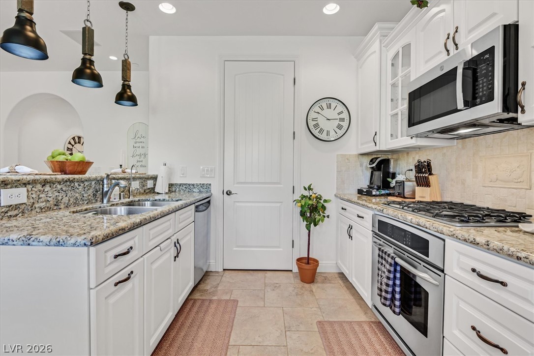 6 Verruca Court Property Photo 12