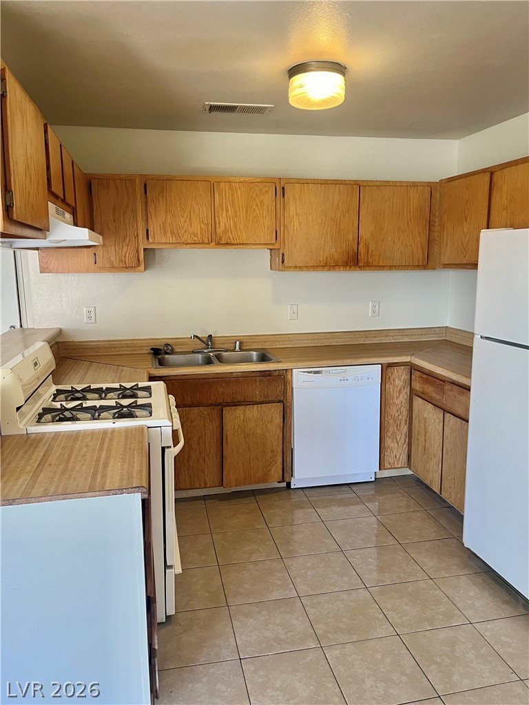 3708 Scuba Circle C Property Photo 3