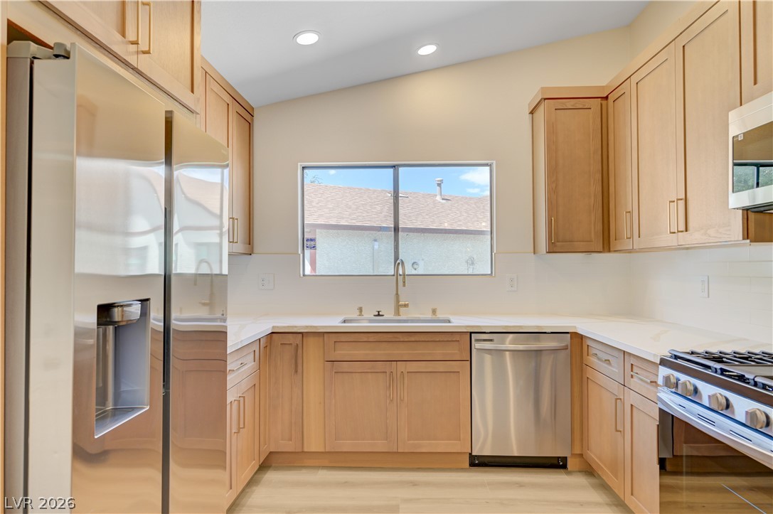 942 Anchor Drive Property Photo 18