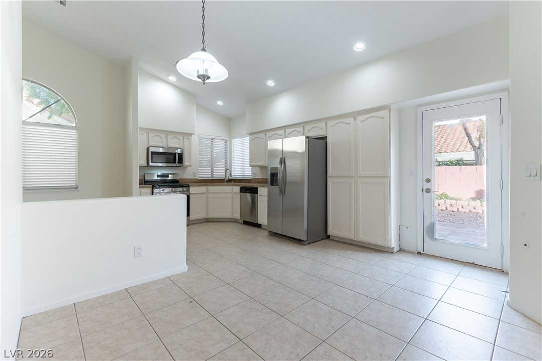 3804 Banana Court Property Photo 2