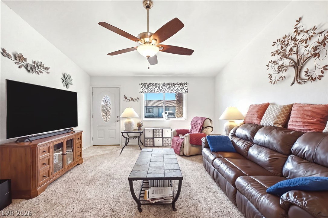 1872 Maricopa Drive Property Photo 4