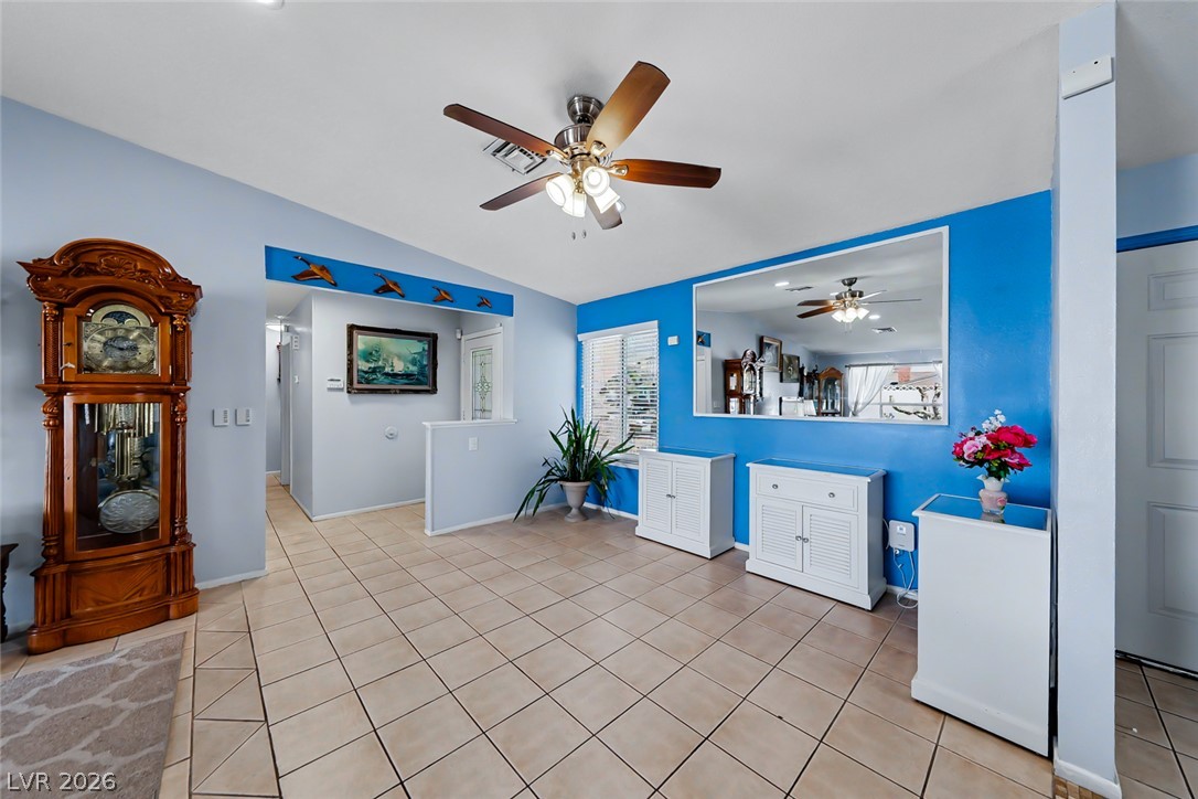3107 Trueno Road Property Photo 9