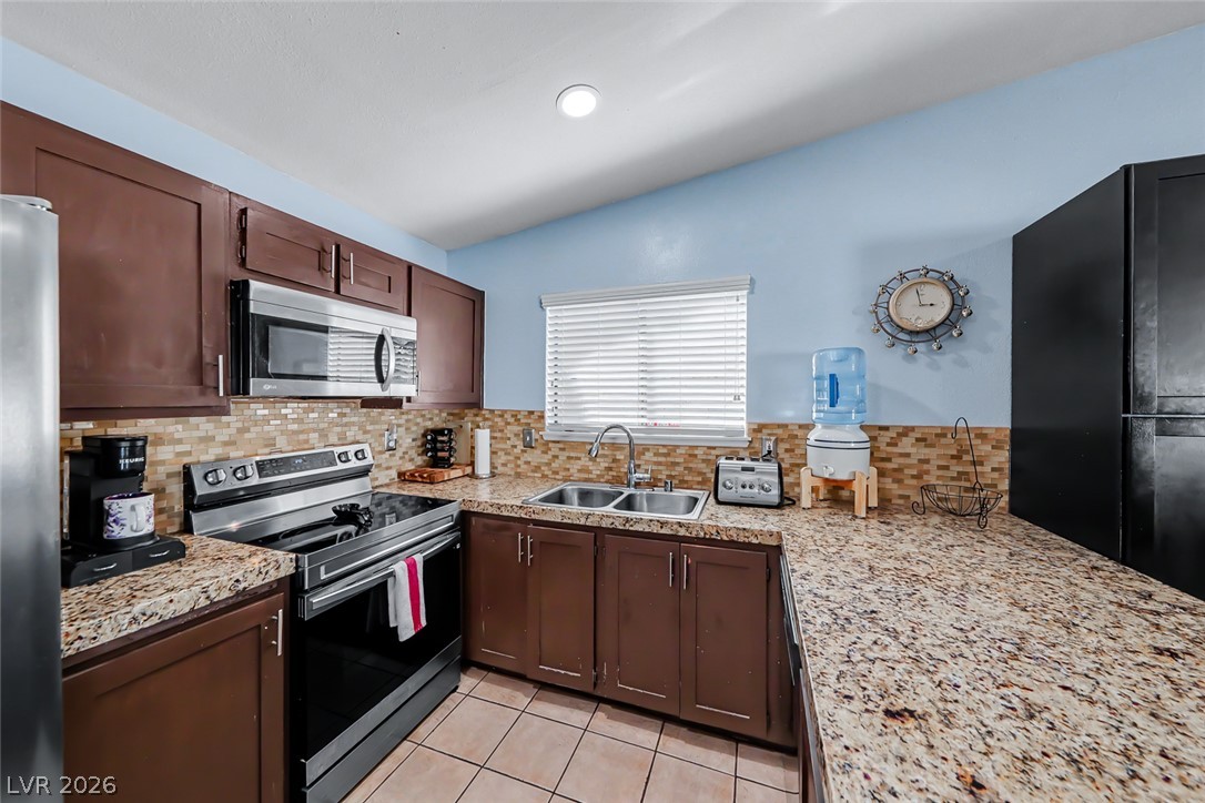 3107 Trueno Road Property Photo 18