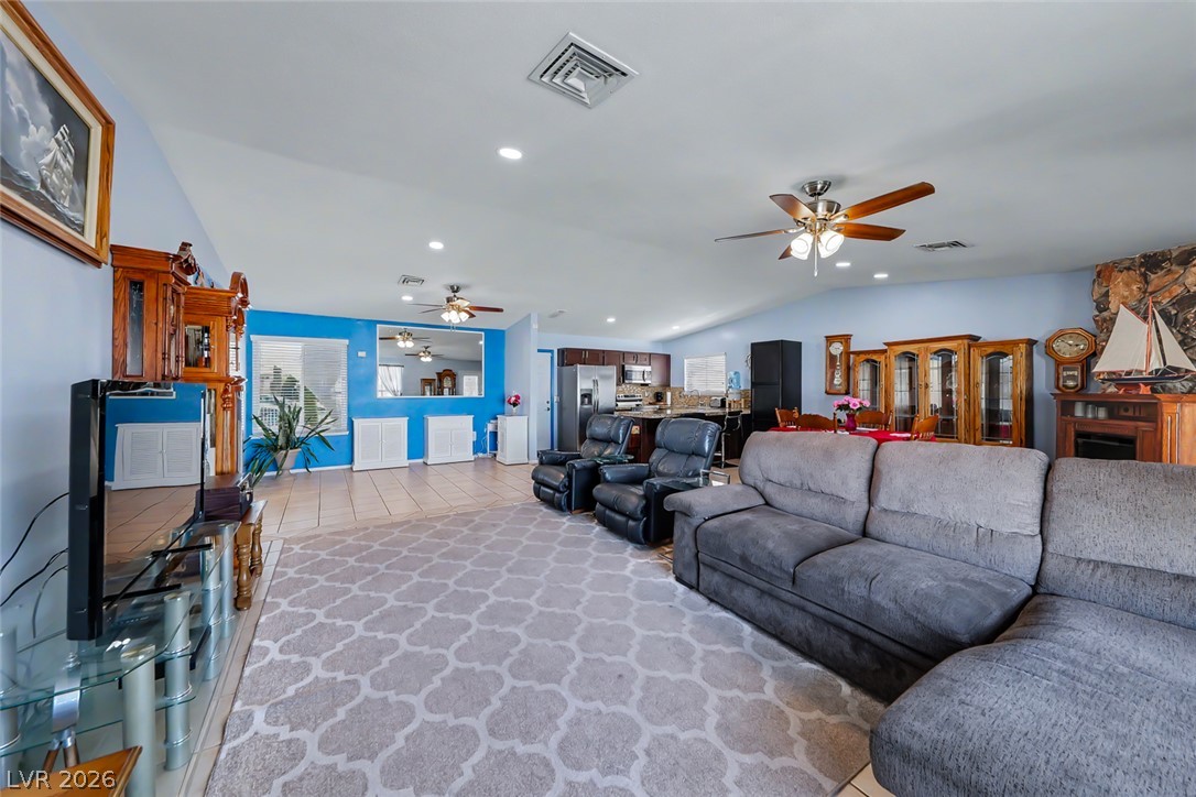3107 Trueno Road Property Photo 24