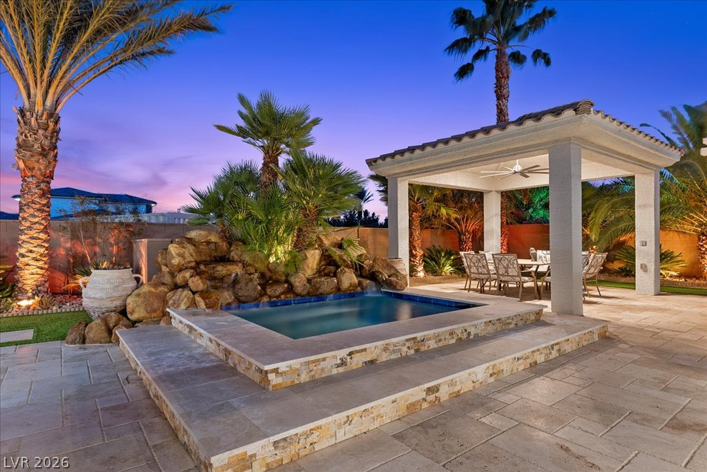 2204 Trident Maple Street Property Photo 25