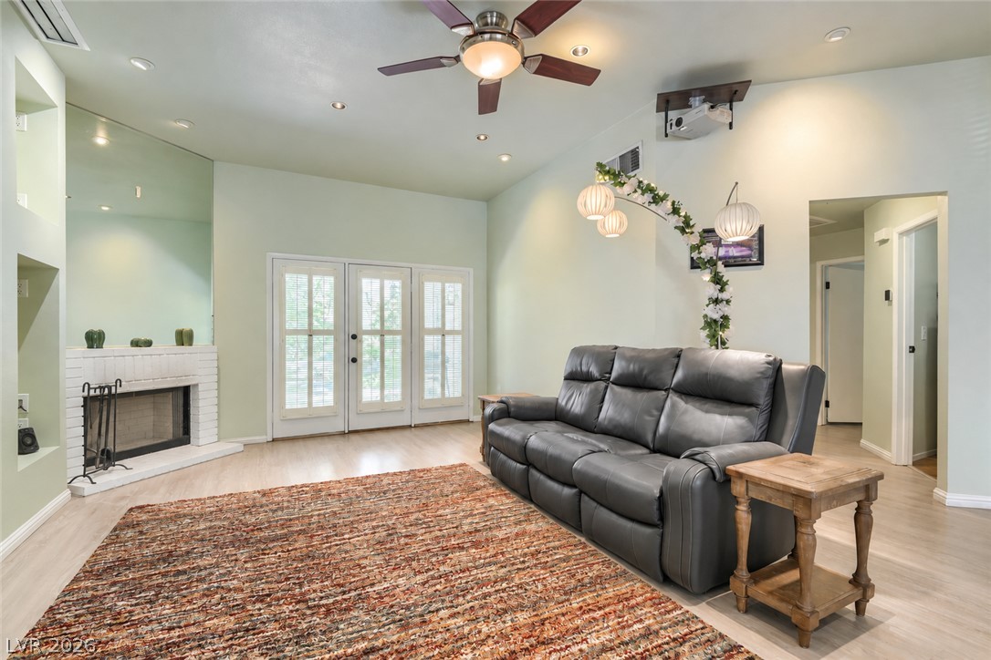 3149 Mediterranean Drive Property Photo 15