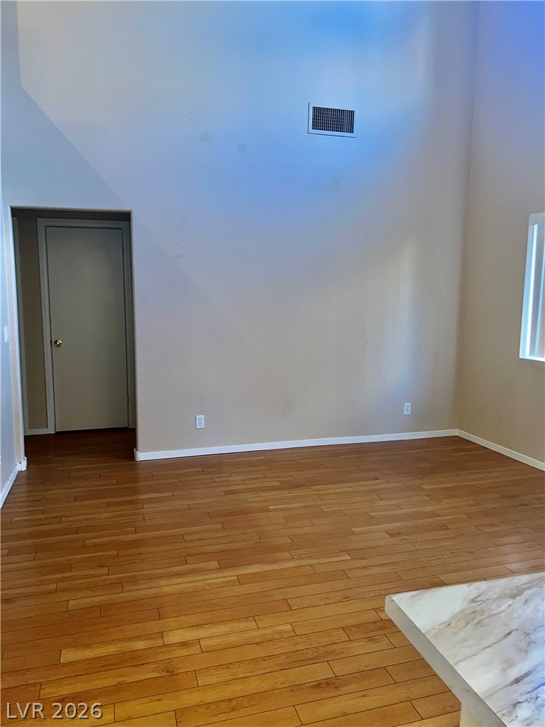986 Park Walk Avenue Property Photo 5