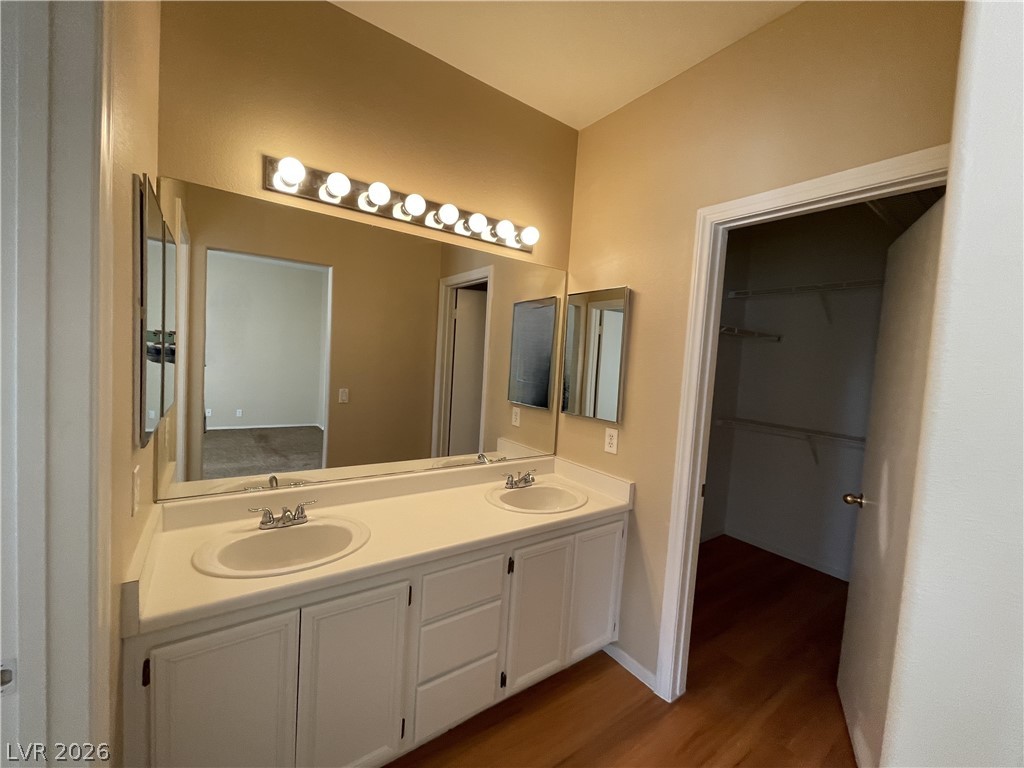 986 Park Walk Avenue Property Photo 8