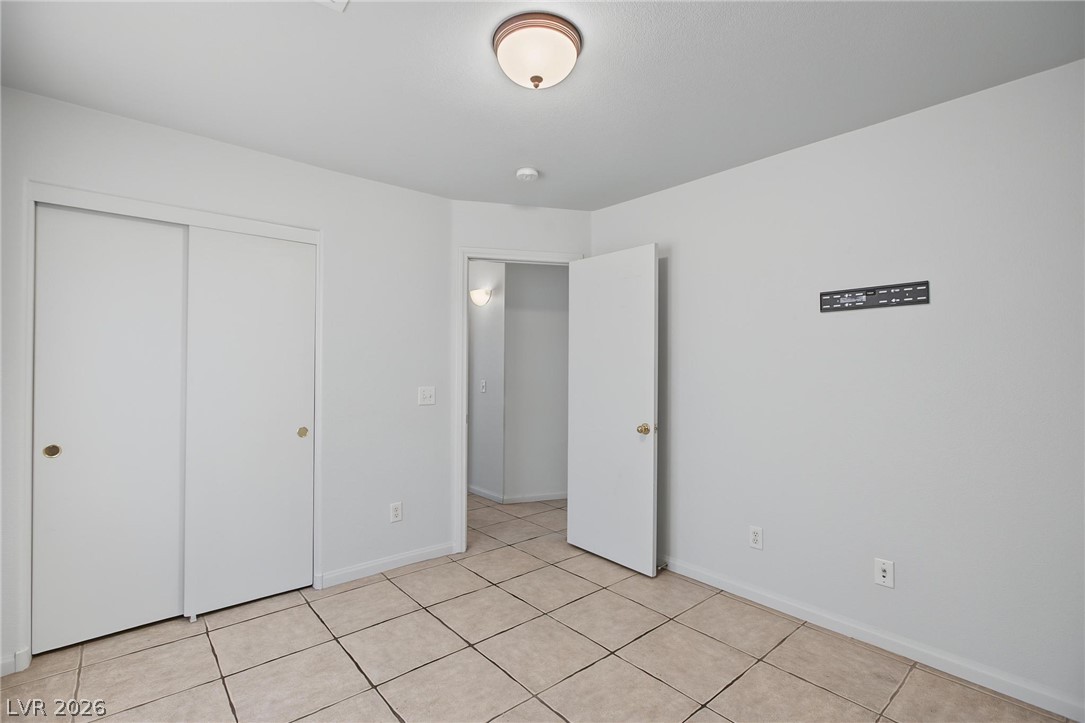 5643 Crowbush Cove Place Property Photo 18