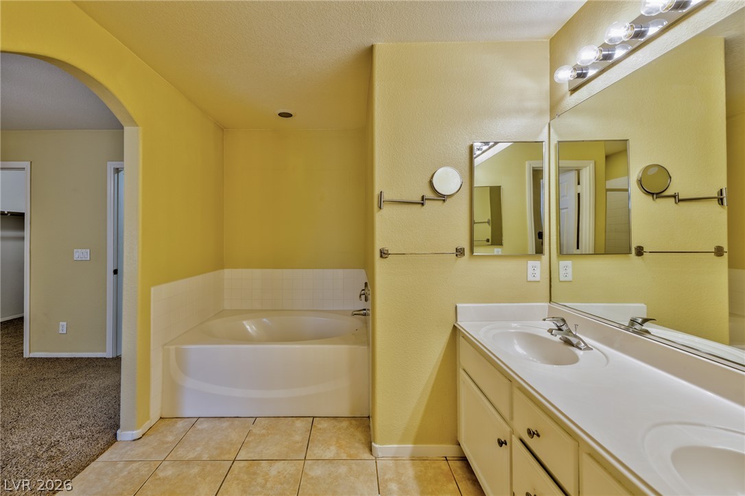 933 Scarlet Haze Avenue Property Photo 11