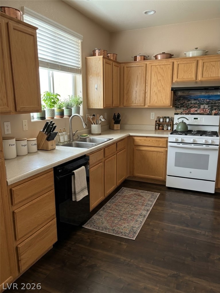 7653 Hampton Park Lane Property Photo 2