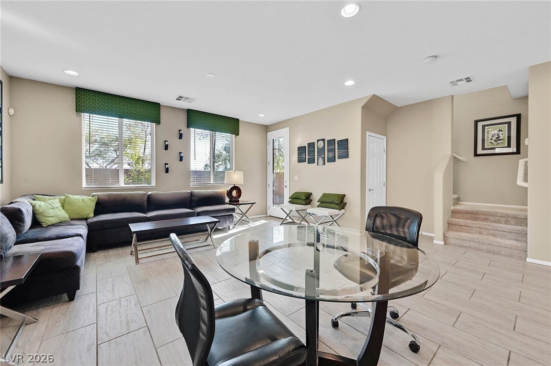 719 Tall Arrow Avenue Property Photo 3
