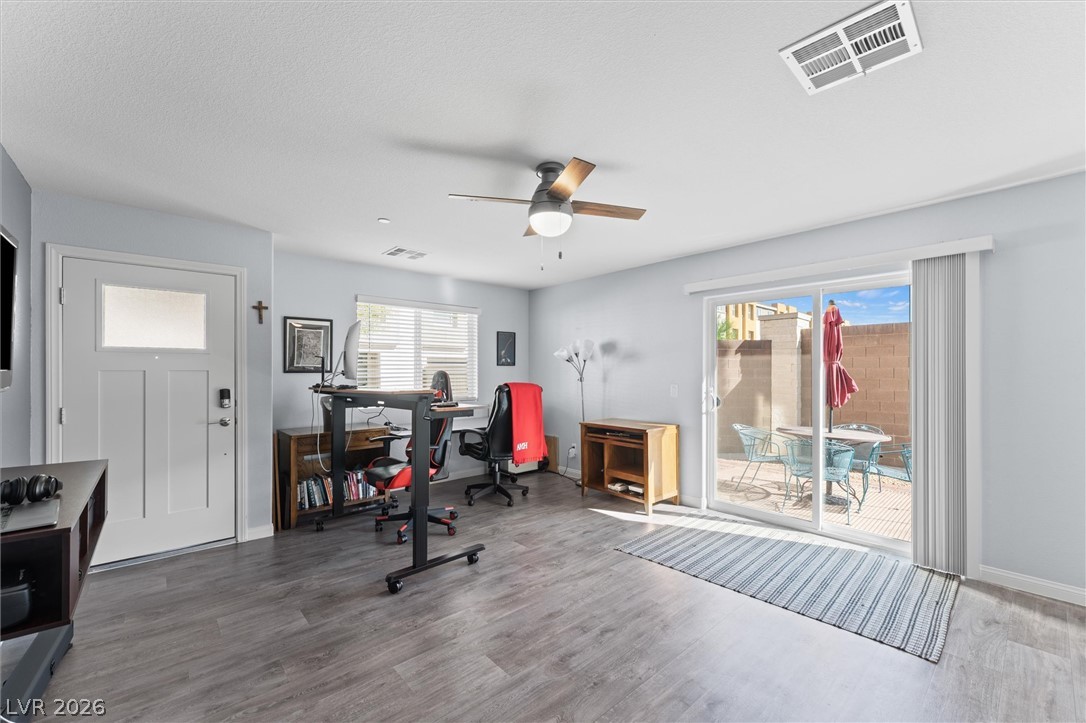 10059 Dazzling Sunrays Avenue Property Photo 9
