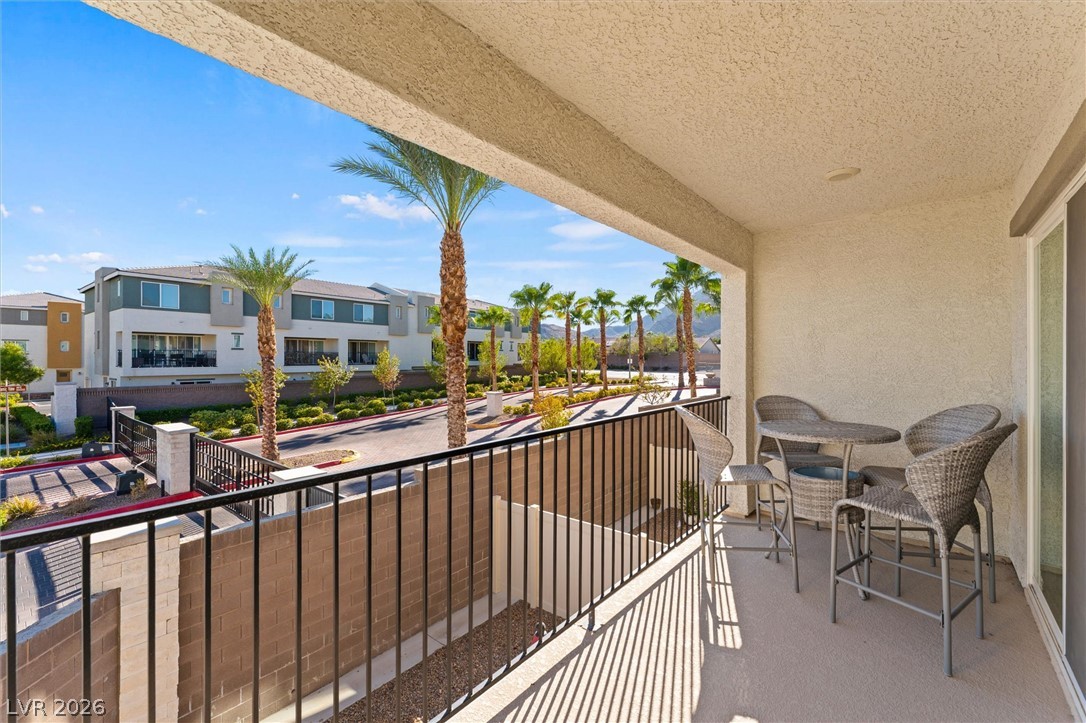10059 Dazzling Sunrays Avenue Property Photo 21