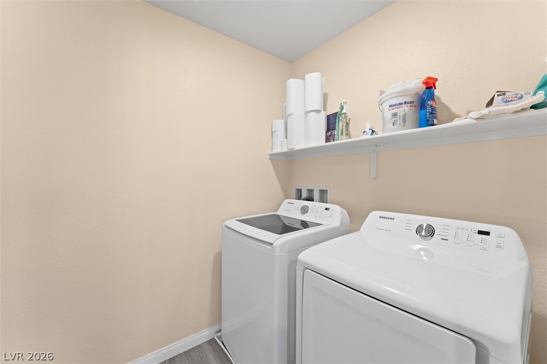 10059 Dazzling Sunrays Avenue Property Photo 32