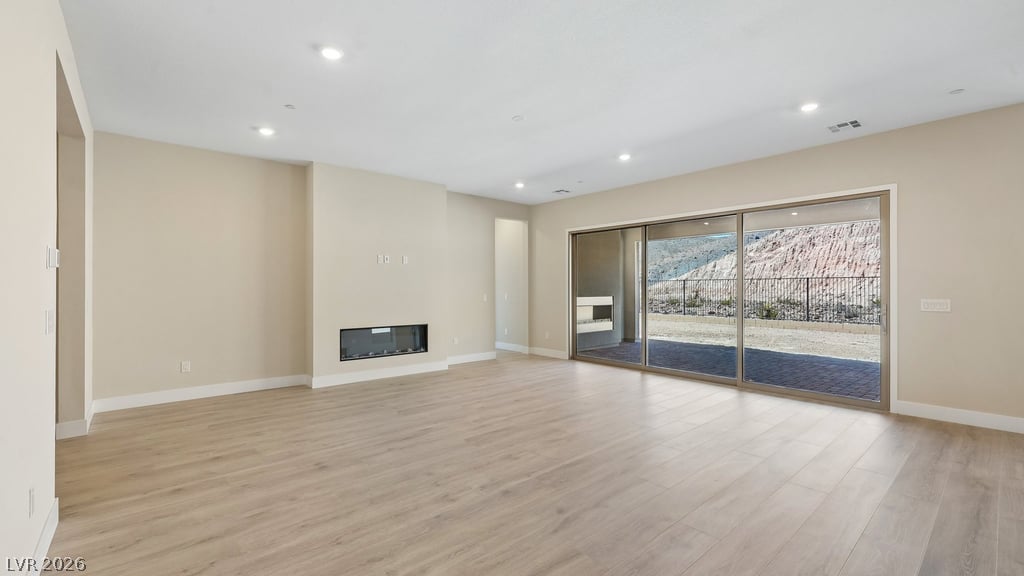 214 Paraggi Bay Drive Property Photo 3