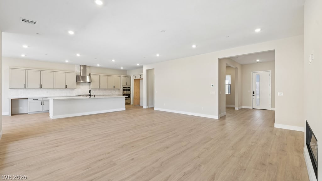 214 Paraggi Bay Drive Property Photo 14