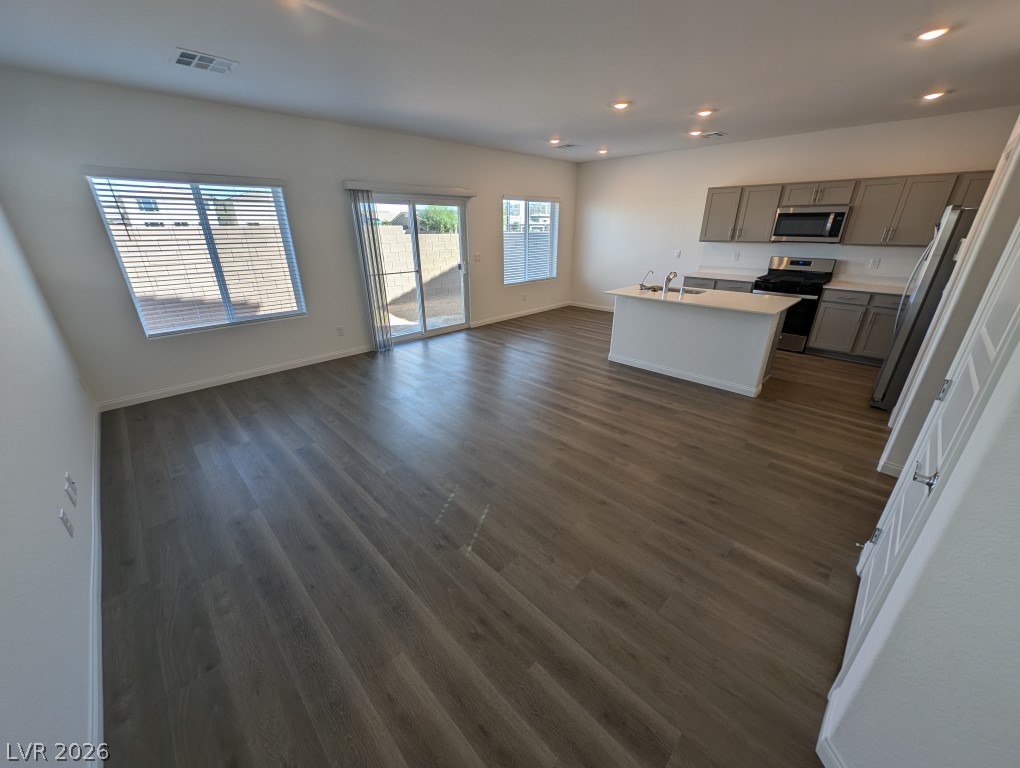 3436 Via Lucca Avenue Property Photo 3