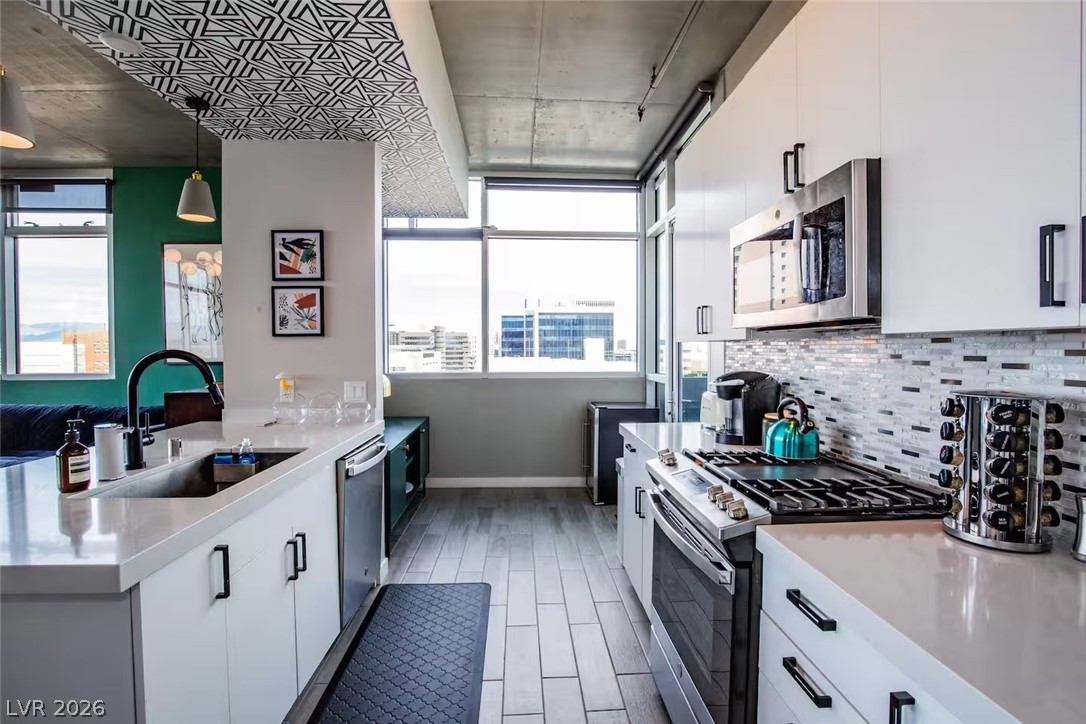 2818689 Property Photo 11