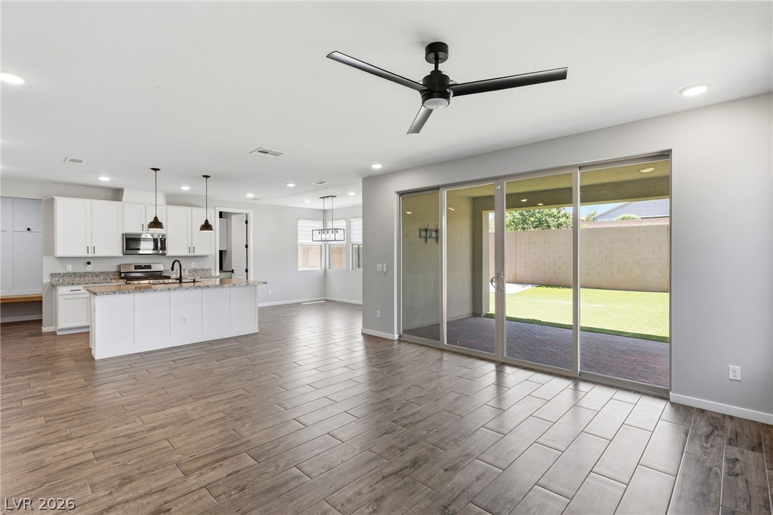 8269 Skye Highlands Street Property Photo 6
