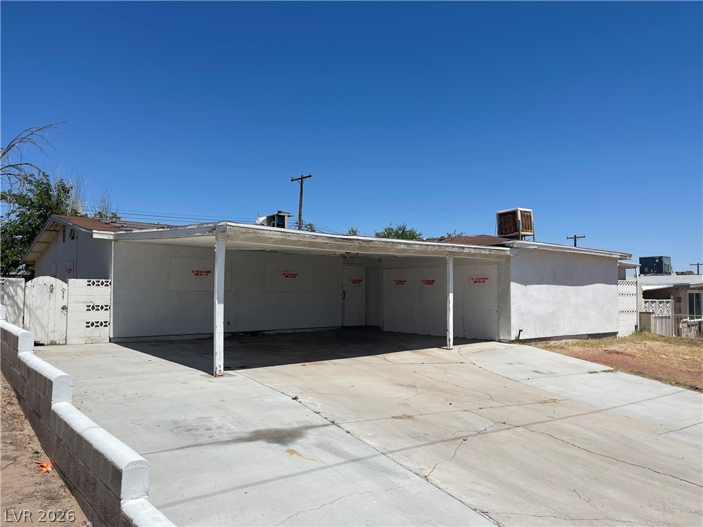 3116 Kings Way Property Photo 1