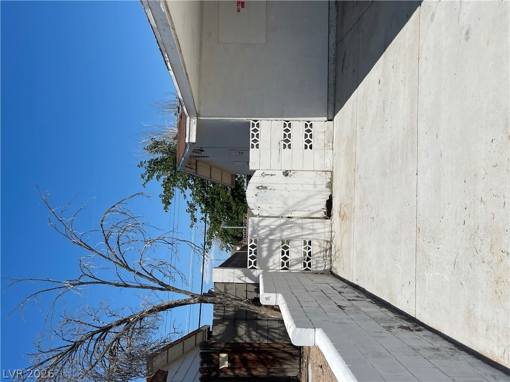 3116 Kings Way Property Photo 2