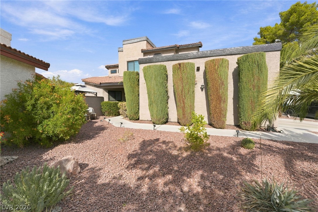 6556 Gatehouse Lane Property Photo 4