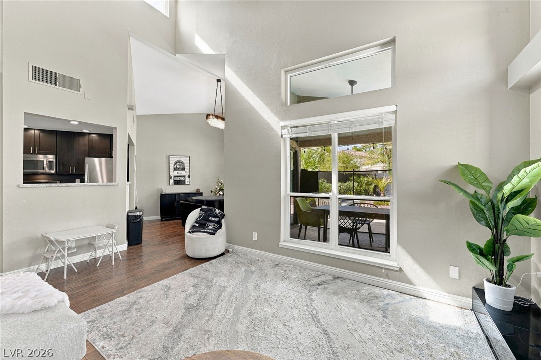 6556 Gatehouse Lane Property Photo 15
