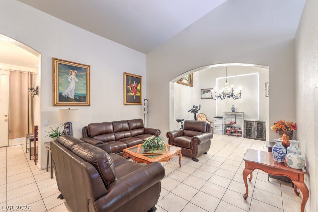 8628 Highland View Avenue Property Photo 4