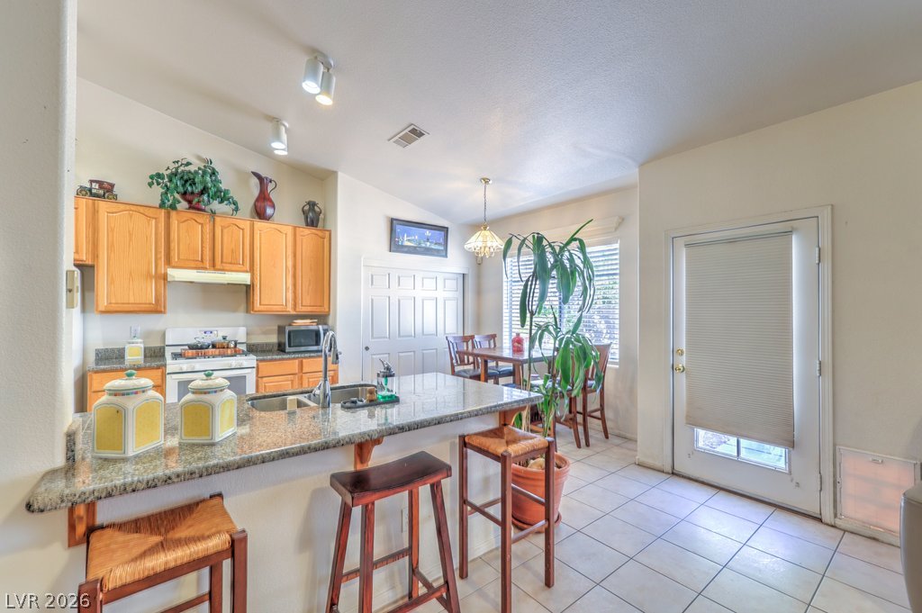 8628 Highland View Avenue Property Photo 13