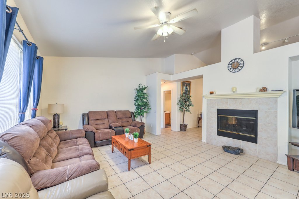 8628 Highland View Avenue Property Photo 14